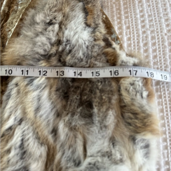 POL Faux Fur Rabbit Vest- Small - Picture 10 of 10